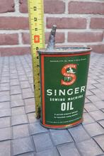 Vintage Originele Singer sewing machine oil blik, Ophalen of Verzenden, Gebruikt, Overige, Overige merken