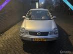 Volkswagen Polo 1.4-16V AUTOMAAT|NW D-Riem|Trekhaak|Cruise|, Gebruikt, 49 €/maand, Origineel Nederlands, Bedrijf
