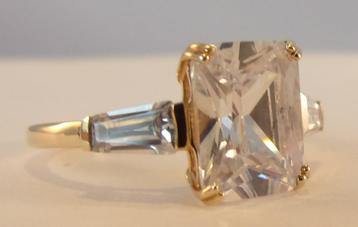 Massief gouden damesring (verlovings-/trouwring) beschikbaar voor biedingen