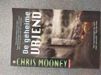 De geheime vriend - Chris Mooney, Ophalen