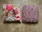 Twee oude kussentjes oud roze en bloemen, Huis en Inrichting, Woonaccessoires | Kussens, Ophalen of Verzenden, Zo goed als nieuw