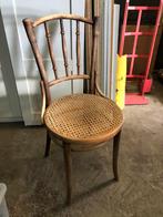 Antieke Thonet stoel, Ophalen