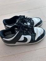 Zwart witte Nike schoenen, maat, Ophalen of Verzenden, Gedragen, Zwart, Sneakers of Gympen