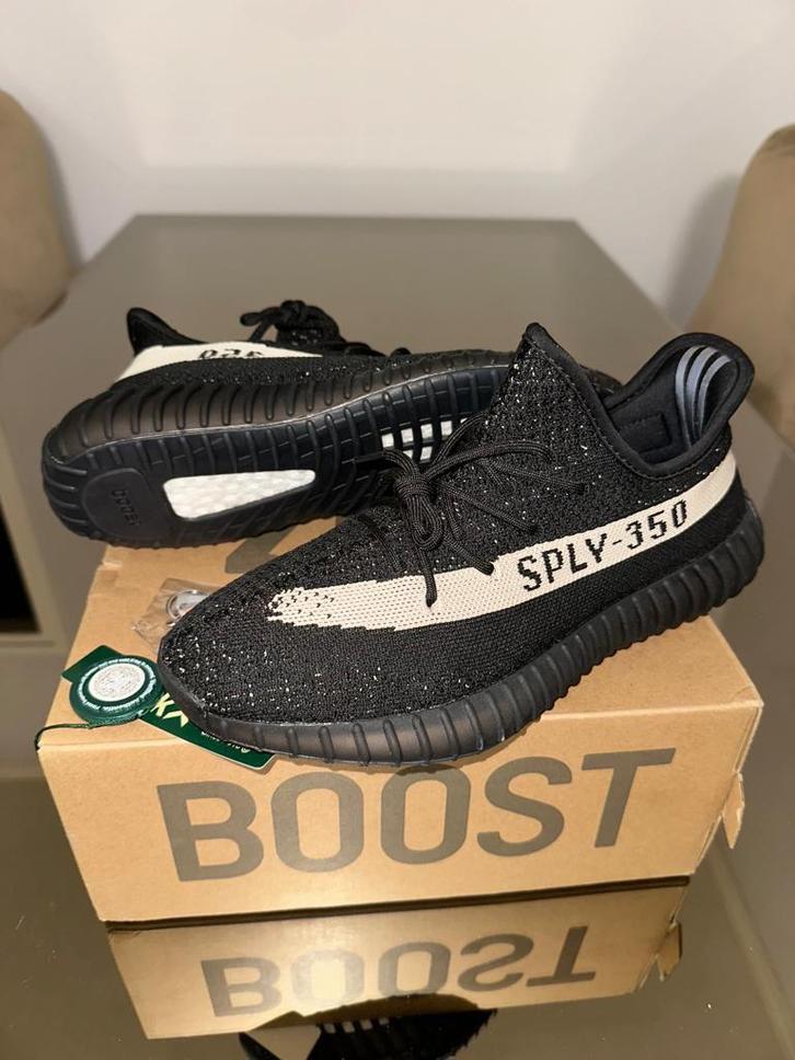 Yeezy Boost 350 in alle kleuren en maten beschikbaar, Kleding | Heren, Schoenen, Nieuw, Ophalen of Verzenden