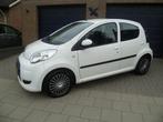 Citroën C1 1.0i 68PK 5D 2011 met Airco Goed onderhouden, Auto's, Voorwielaandrijving, Stof, Zwart, Elektrische ramen