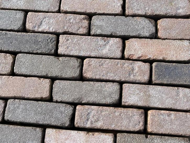 Partij 33 Gebakken dikformaat getrommeld, Tuin en Terras, Tegels en Klinkers, Nieuw, Klinkers, Overige materialen, Ophalen of Verzenden