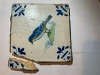 17e eeuwse tegel met vogel, beschadigd, Ophalen of Verzenden