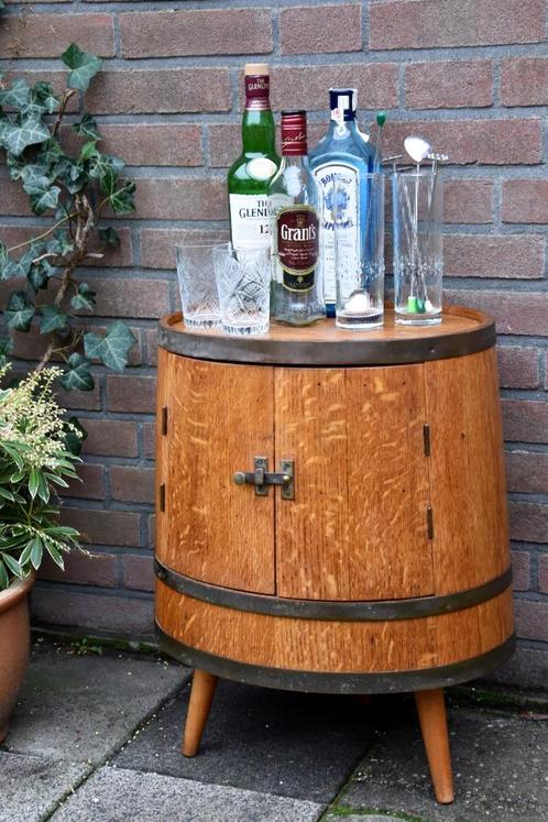 Vintage Houten Ton (Minibar), Huis en Inrichting, Woonaccessoires | Wijnrekken, Gebruikt, 50 tot 75 cm, Hout, 5 tot 15 flessen