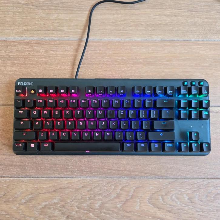 Gaming Toetsenbord Fnatic Ministreak MX silent red, Computers en Software, Toetsenborden, Zo goed als nieuw, Qwerty, Bedraad, Ergonomisch