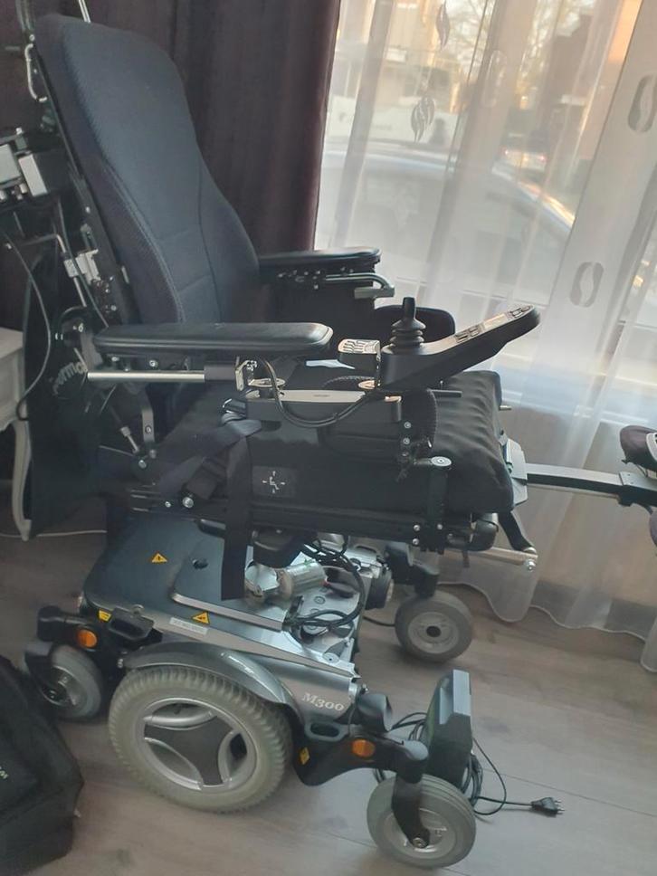 Elektrische rolstoel NIEUWE BATTERIJEN‼️‼️, Diversen, Rolstoelen, Zo goed als nieuw, Elektrische rolstoel, Ophalen of Verzenden