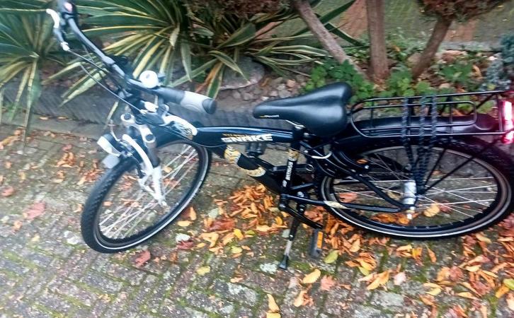 Mooie Stoere 24inch.Batavus Snake met de cobra op frame, Fietsen en Brommers, Fietsen | Jongens, Zo goed als nieuw, 24 inch, Handrem