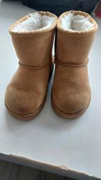 Mooie kinder 'uggs' maat 27, Ophalen, Zo goed als nieuw, Meisje, Laarzen