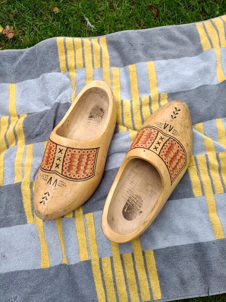 Vintage houten klompen maat 42. Leuk om te pimpen, Antiek en Kunst, Antiek | Kleding en Accessoires, Ophalen of Verzenden