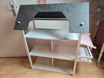 Super groot en mooi poppenhuis! beschikbaar voor biedingen