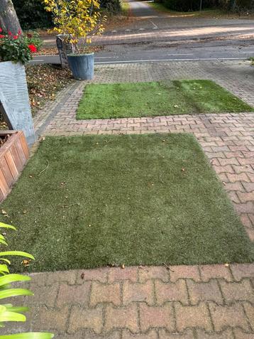 2x kunstgras mat sportveld kwaliteit beschikbaar voor biedingen