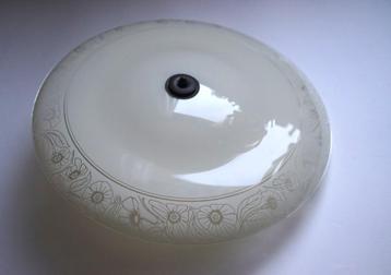 vintage plafondlamp schaallamp glas plafonnière glas creme beschikbaar voor biedingen