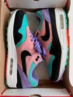 Nike Air Max 1 HAND (have a nike day) Size US10 / EU44, Kleding | Heren, Schoenen, Ophalen, Nieuw, Overige kleuren