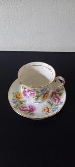 Vintage Balmoral Castle Bone China kop en schotel flower, Ophalen of Verzenden