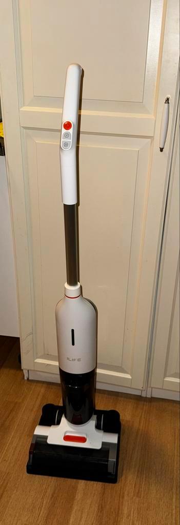 Stofzuiger en Dweil in 1 beschikbaar voor biedingen