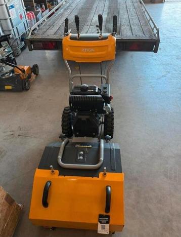 Veegmachine te huur  beschikbaar voor biedingen