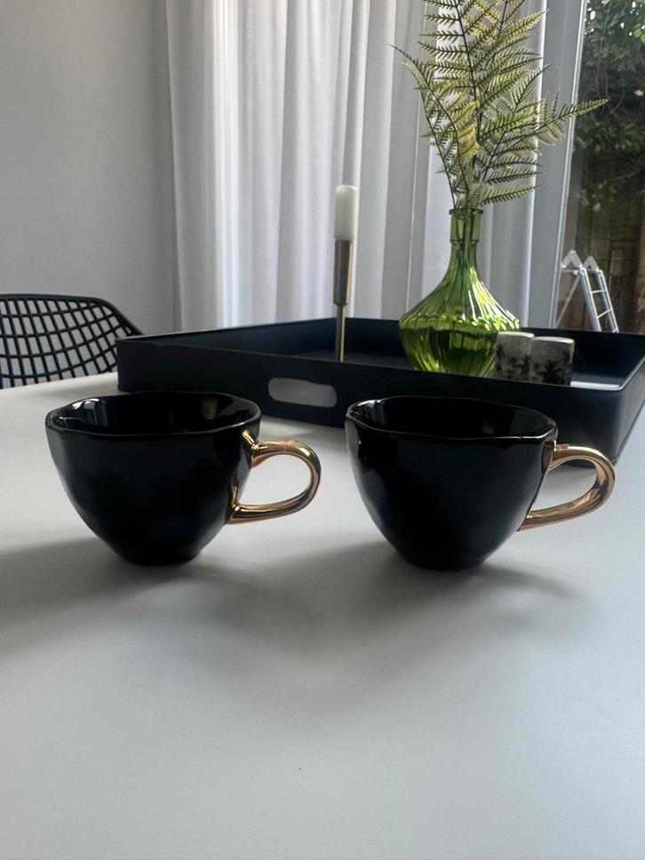 Urban Nature Culture Mokken - Zwart/Goud, Huis en Inrichting, Keuken | Servies, Zo goed als nieuw, Kop(pen) en/of Schotel(s), Effen