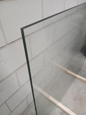 Gelaagd veiligheidsglas met veiligheidsfolie beschikbaar voor biedingen