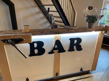 UNIEKE  biertap installatie met werkbank blad mobiel buffet beschikbaar voor biedingen