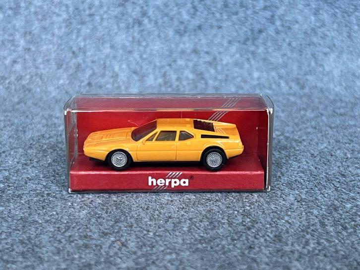 BMW E26 M1 donkergeel / licht oranje Herpa 1:87 OVP, Hobby en Vrije tijd, Modelauto's | 1:87, Gebruikt, Auto, Herpa, Ophalen of Verzenden