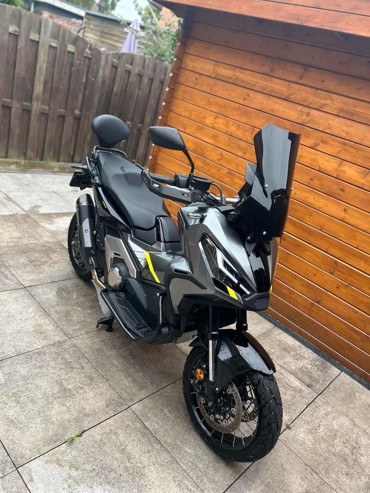 Honda X-ADV 2024 Special Edition | Akrapovic | Weinig KM, Motoren, Motoren | Honda, Particulier, Sport, Sportuitlaat, Ophalen
