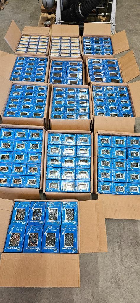 Schroeven nodig ,Nergens goedkoper 480 doos ,inhoud 96.000st, Doe-het-zelf en Verbouw, IJzerwaren en Bevestigingsmiddelen, Nieuw