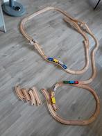 Leuke houten treinbaan met treinen,bruggen,wagons., Kinderen en Baby's, Speelgoed | Houten speelgoed, Ophalen of Verzenden, Gebruikt