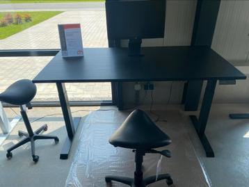 Zit Sta Elektrisch bureau zwart frame zwart blad 65 /130 beschikbaar voor biedingen
