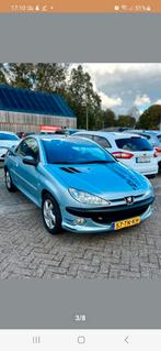 Peugeot 206 1.6 16V CC 2005 Blauw, Auto's, Peugeot, Voorwielaandrijving, 4 cilinders, Cabriolet, 14 km/l
