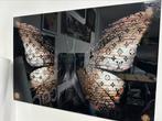 Golden LV vlinder op plexiglas met steentjes 90x60 cm, Huis en Inrichting, Woonaccessoires | Schilderijen, Tekeningen en Foto's