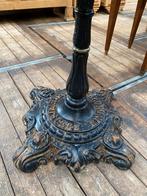 Stoere bistrotafel tafel rond De Drie gezusters Eindhoven, Ophalen