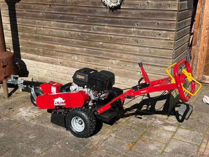 Z.G.A.N Stobbenfrees, 2024, 15PK, Rhino Cross SGR 1500, Doe-het-zelf en Verbouw, Gereedschap | Freesmachines, Zo goed als nieuw