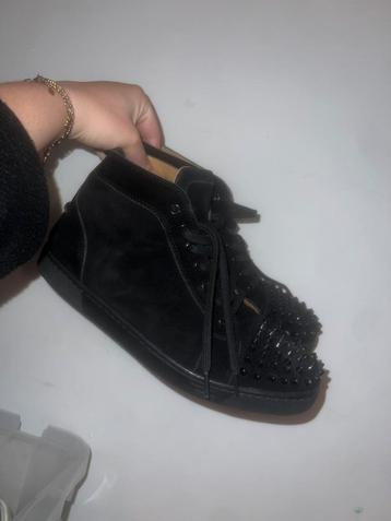Louboutin zwarte schoenen mt43 beschikbaar voor biedingen