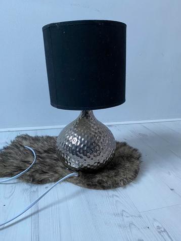 Schemerlamp beschikbaar voor biedingen