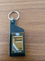 Sleutelhanger 302 Esso Special Diesel Motor Oil, Verzamelen, Ophalen of Verzenden, Zo goed als nieuw, Merk