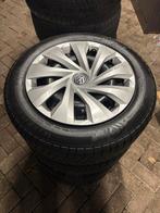 VW Polo velgen met winterbanden,  +  nieuwe wieldoppen, Auto-onderdelen, Banden en Velgen, Ophalen, 15 inch, Banden en Velgen
