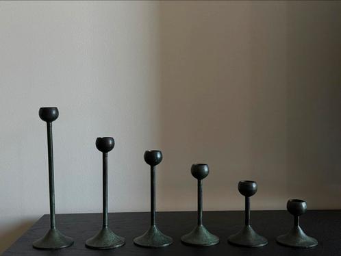 Set van 6 bijzondere kandelaren, groen metaal, Huis en Inrichting, Woonaccessoires | Kandelaars en Kaarsen, Gebruikt, 25 tot 50 cm