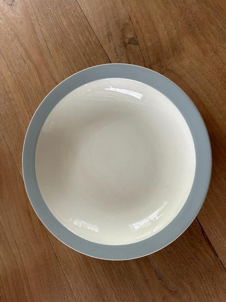 Pastel diep bord celadon, Antiek en Kunst, Antiek | Servies los, Ophalen of Verzenden