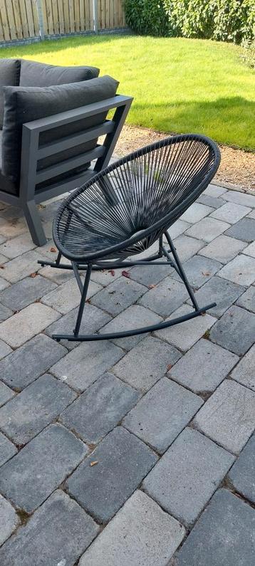 Draadstoel schommelstoel beschikbaar voor biedingen