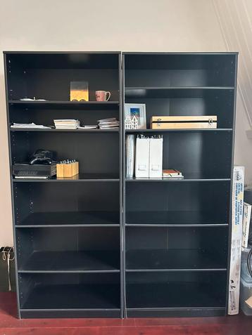 Zwarte boekenkasten (2 stuks) ook apart af te halen beschikbaar voor biedingen