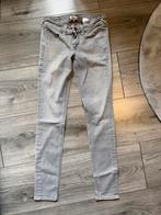 Tommy Hilfiger Low Rise Skinny Sophie – grijs – maat W27 L32, Ophalen of Verzenden, Zo goed als nieuw, Grijs, W27 (confectie 34) of kleiner