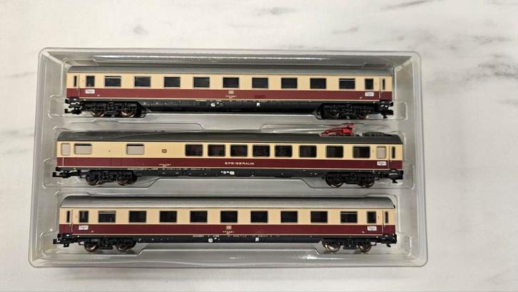 Minitrix 18214 Wagenset IC 142 Germania (TEE kleuren), Hobby en Vrije tijd, Modeltreinen | N-Spoor, Zo goed als nieuw, Wagon, Gelijkstroom