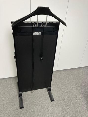 De Bentley onder de Dress boy's beschikbaar voor biedingen