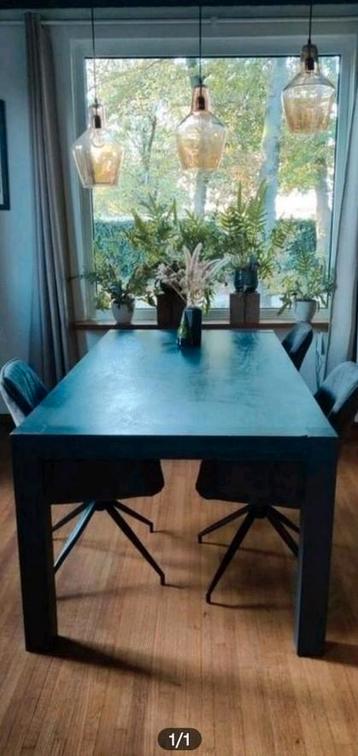 Teak houten eettafel 200x100x78cm. beschikbaar voor biedingen