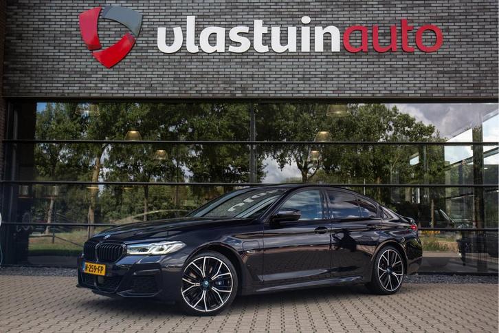 BMW 5 Serie 545e xDrive Business Edition Plus M-Sport , Pano, Auto's, BMW, Bedrijf, Te koop, 5-Serie, 4x4, ABS, Achteruitrijcamera