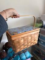 Naaidoos, Hobby en Vrije tijd, Naaien en Fournituren, Ophalen, Zo goed als nieuw